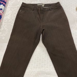 Chicos brown capris